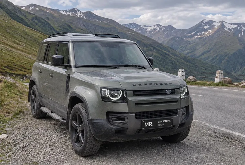 Land Rover Defender 3.0 rental in Tbilisi
